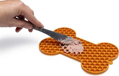 Actual product image Beeztees Lick mat bone