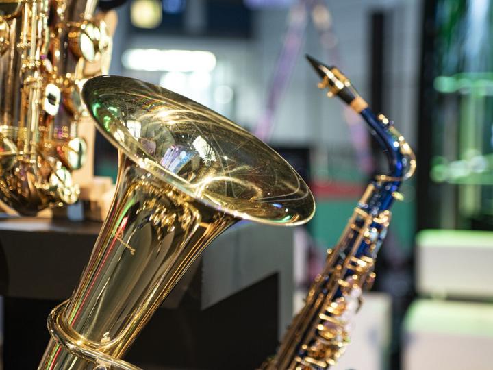 Produktbild Dimavery EP-400 B-Bariton, gold