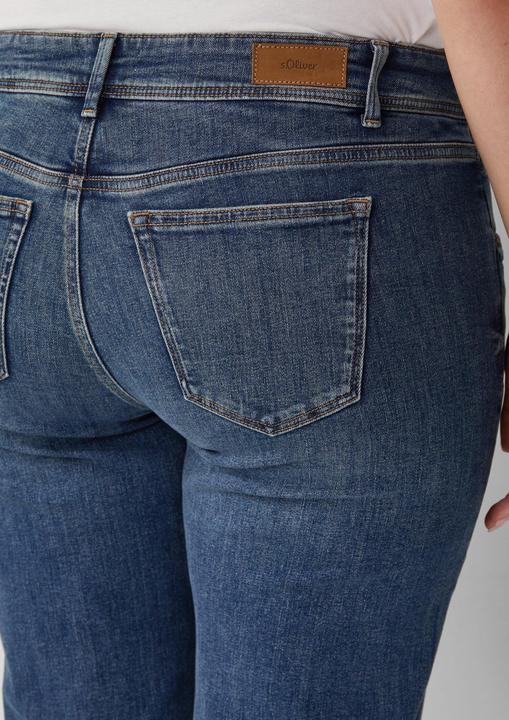 Image du produit S.Oliver Jeans-Hose Jeans / Curvy Fit / Mid Rise / Slim Tapered Leg (50)