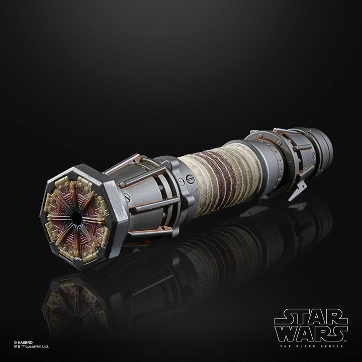 Actual product image Hasbro Force FX Elite Lichtschwert Rey Skywalker 1/1