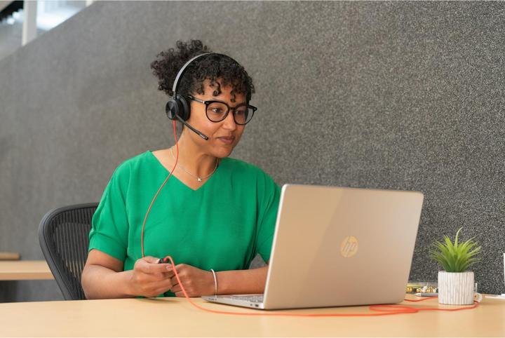 Actual product image Poly Headset Blackwire 8225 UC USB-C (Cable, USB-C)
