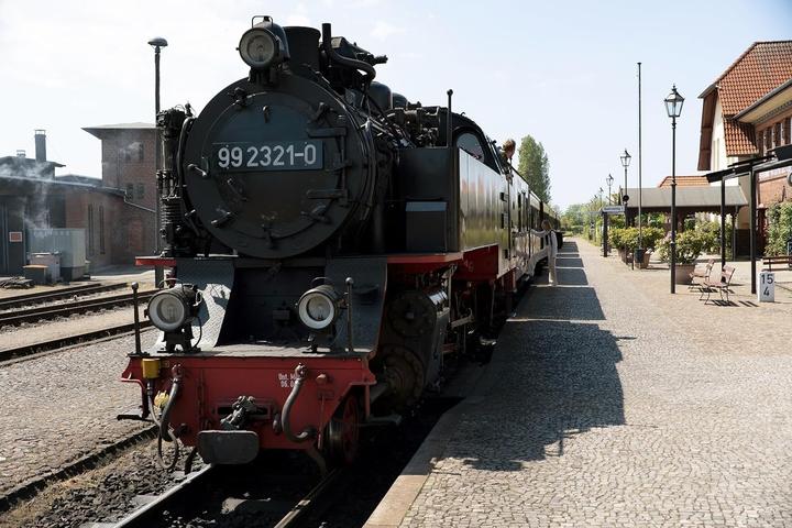 Actual product image Tamron AF 18-300mm f/3.5-6.3 Di III-A VC (Fujifilm X, APS-C / DX)