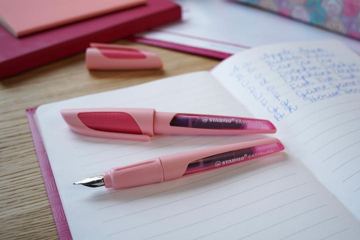 Actual product image STABILO Grip for school fountain pen - EASYbuddy Pastel in Rosy Rouge - with beginner's nib A (1x)
