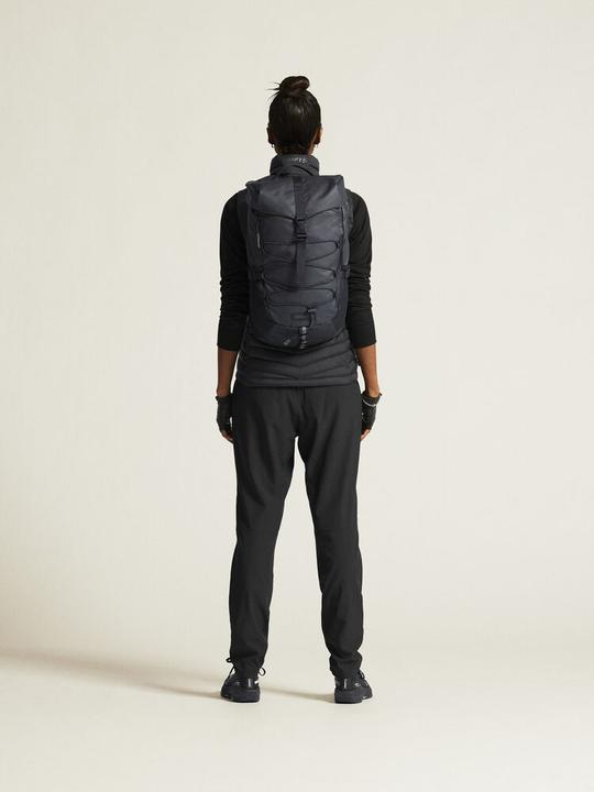 Actual product image Craft ADV Explore Lt. Down Vest W (M)