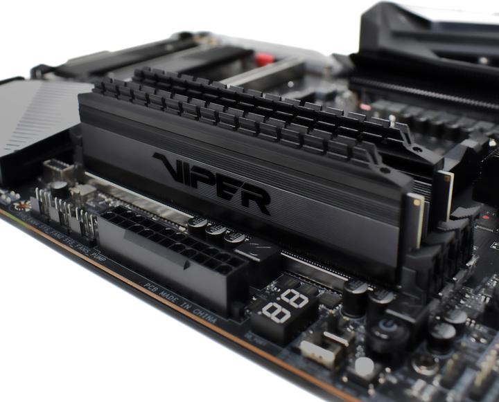 Immagine prodotto Patriot Extreme Performance Viper 4 Blackout Series (2 x 32GB, 3200 MHz, DDR4-RAM, DIMM)
