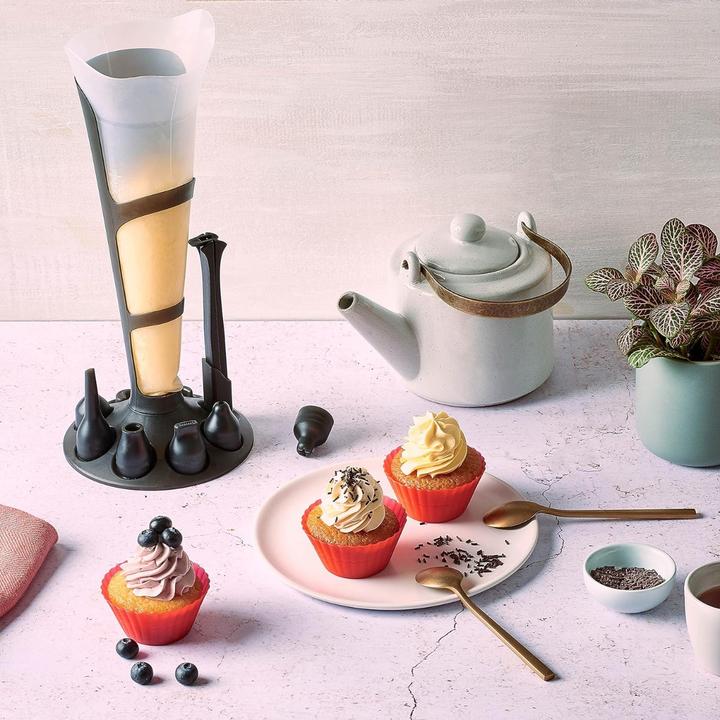 Actual product image Mastrad Piping bag 12 pieces (Piping bag set, 1000 ml)