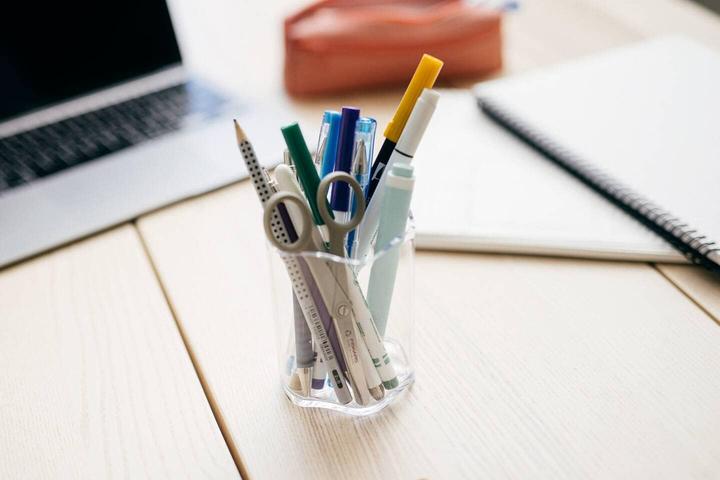 Produktbild Fiskars ReNew Hobbyschere Länge: 13 cm Recycelter Edelstahl/Kunststoff (13 cm)