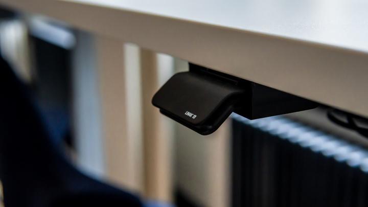 Image du produit Evoluent WORK & MOVE Desk, table : blanc / piétement : noir, 160 cm x 80 cm