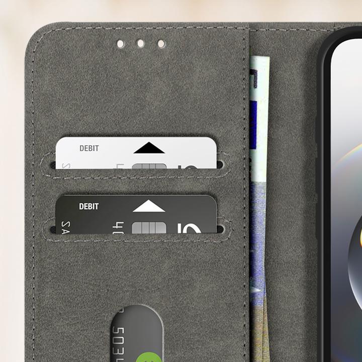 Actual product image Avizar Chesterfield (Apple iPhone 16e)