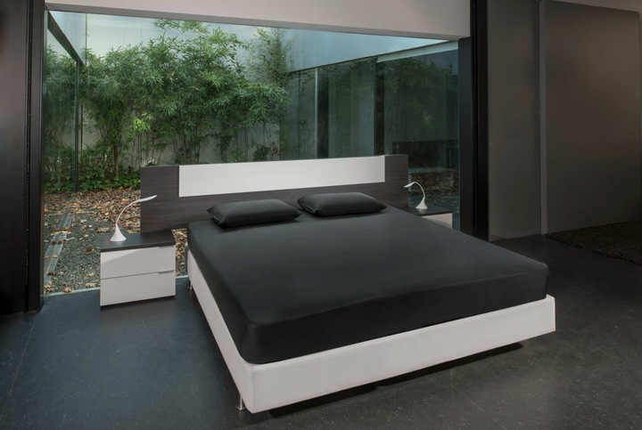 Actual product image B-Sensible Tencel Black (140 x 200 cm)
