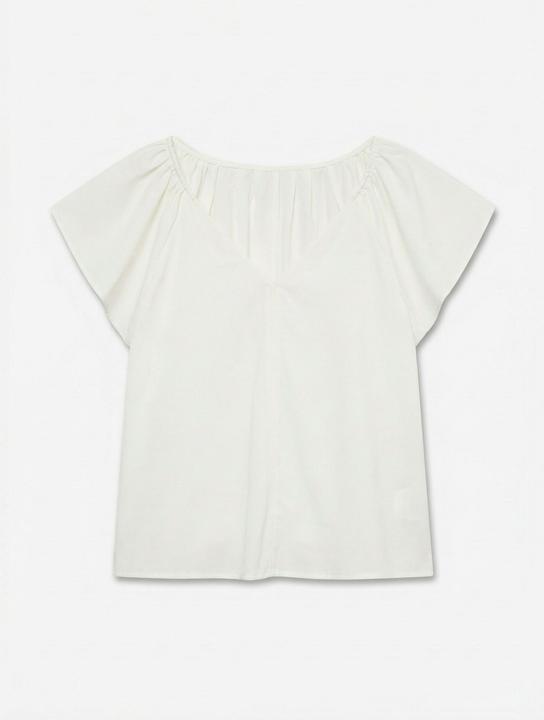 Cloud dancer, White