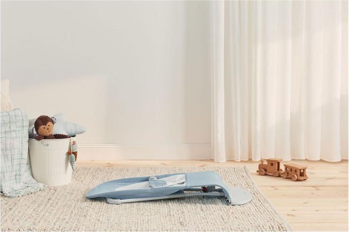 Immagine prodotto BabyBjörn Dondolo in rete, blu cielo/bianco