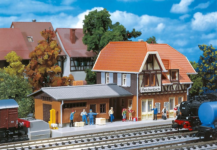 Actual product image Faller 212104 N Reichenbach station