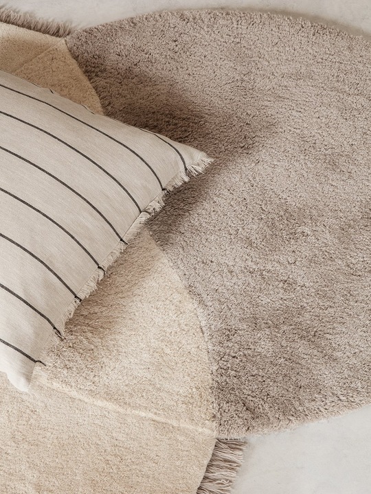 Actual product image Ferm Living View Tufted (140 x 180 cm)