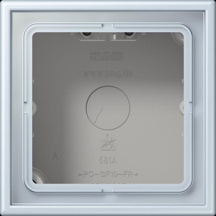 outremer pale(32023)