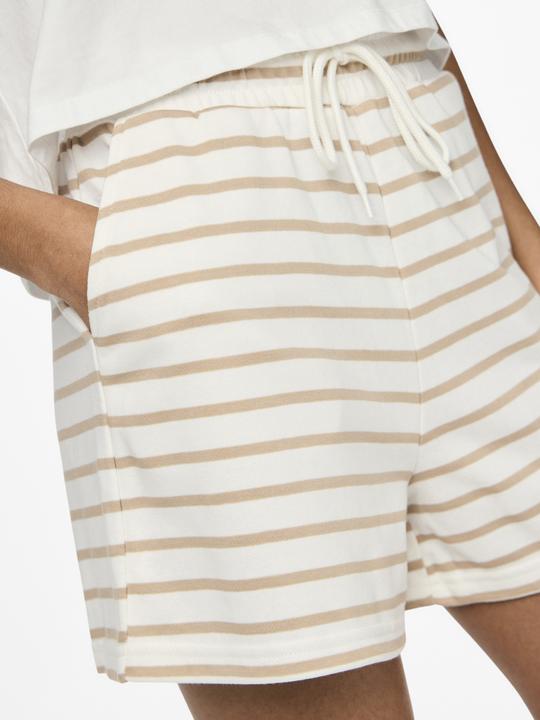 Produktbild Pieces Pcchilli Summer Hw Shorts Stripe Noos Bc (XL)