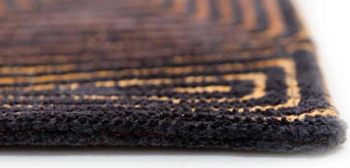 Actual product image Louis de Poortere Meditation (240 x 340 cm)