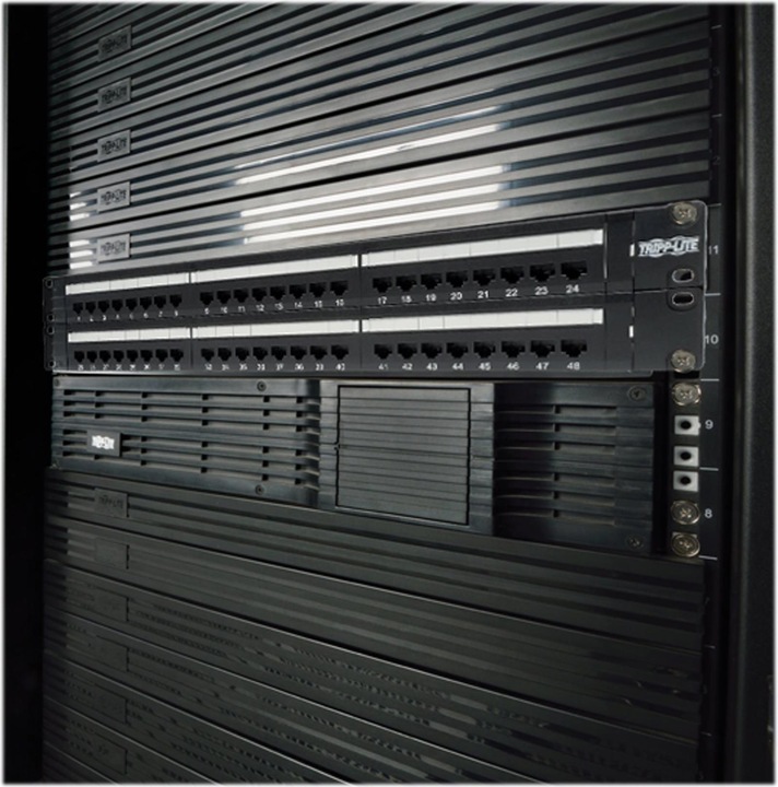 Produktbild Eaton 48-Port 2U Rack-Mount Cat6/Cat5 110 Patch Panel 568B RJ45 Ethernet TAA