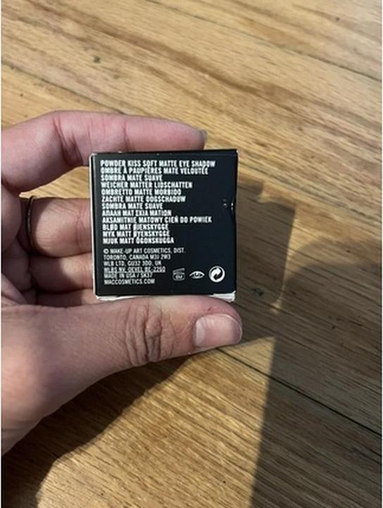 Image du produit MAC Cosmetics Powder Kiss Soft Matte Eye Shadow (Its Vintage)