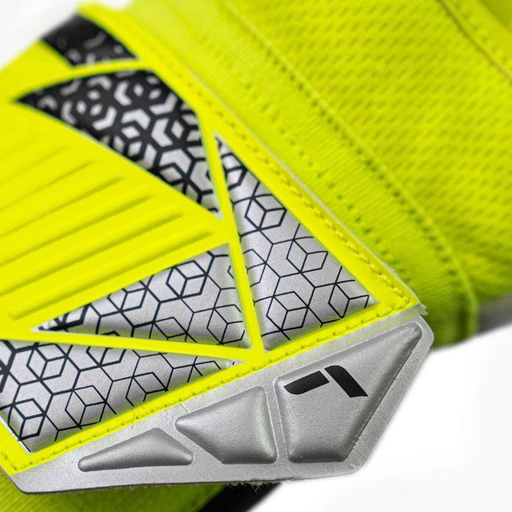 Produktbild Reusch Attrakt Grip Torwarthandschuhe (10.5)