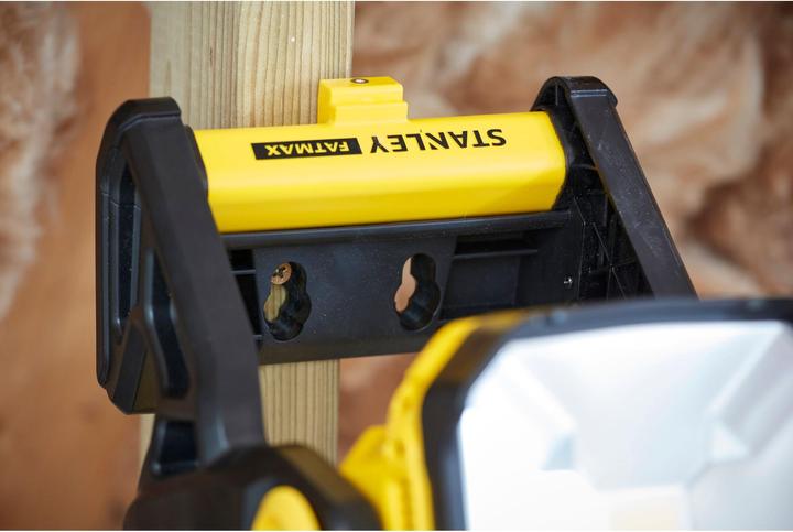 Actual product image Stanley V20 / 18Li LED construction spotlight without rechargeable battery (1850 lm)