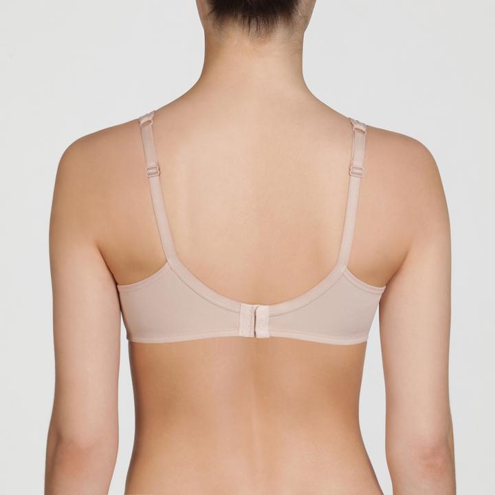 Actual product image DIM Generous (70 B)