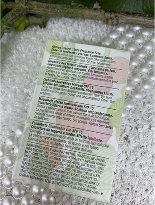 Actual product image Clinique Even Better Glow Light Reflecting Makeup Spf 15 Foundation 30mL