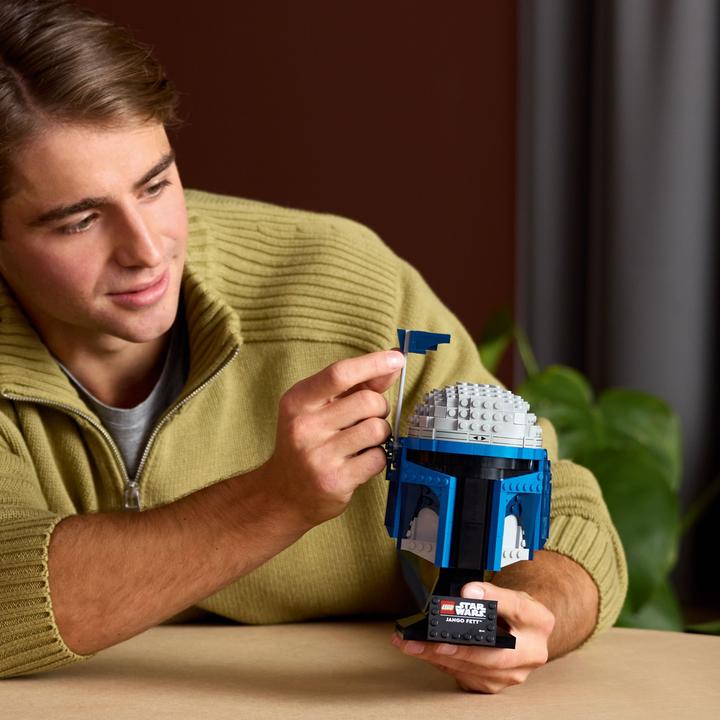 Actual product image LEGO Jango Fett™ helmet (75408, LEGO Star Wars)