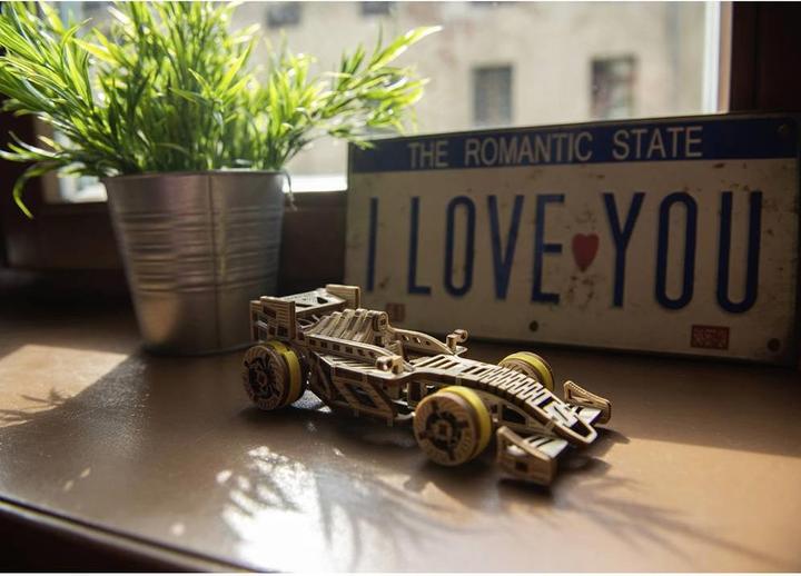 Actual product image WoodenCity Race car