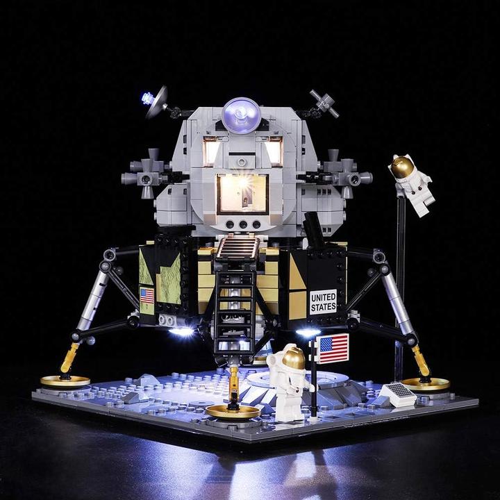 Immagine prodotto BrickBling Set di luci a LED per LEGO NASA: Modulo Lunare Apollo 11 (10266) incl. telecomando