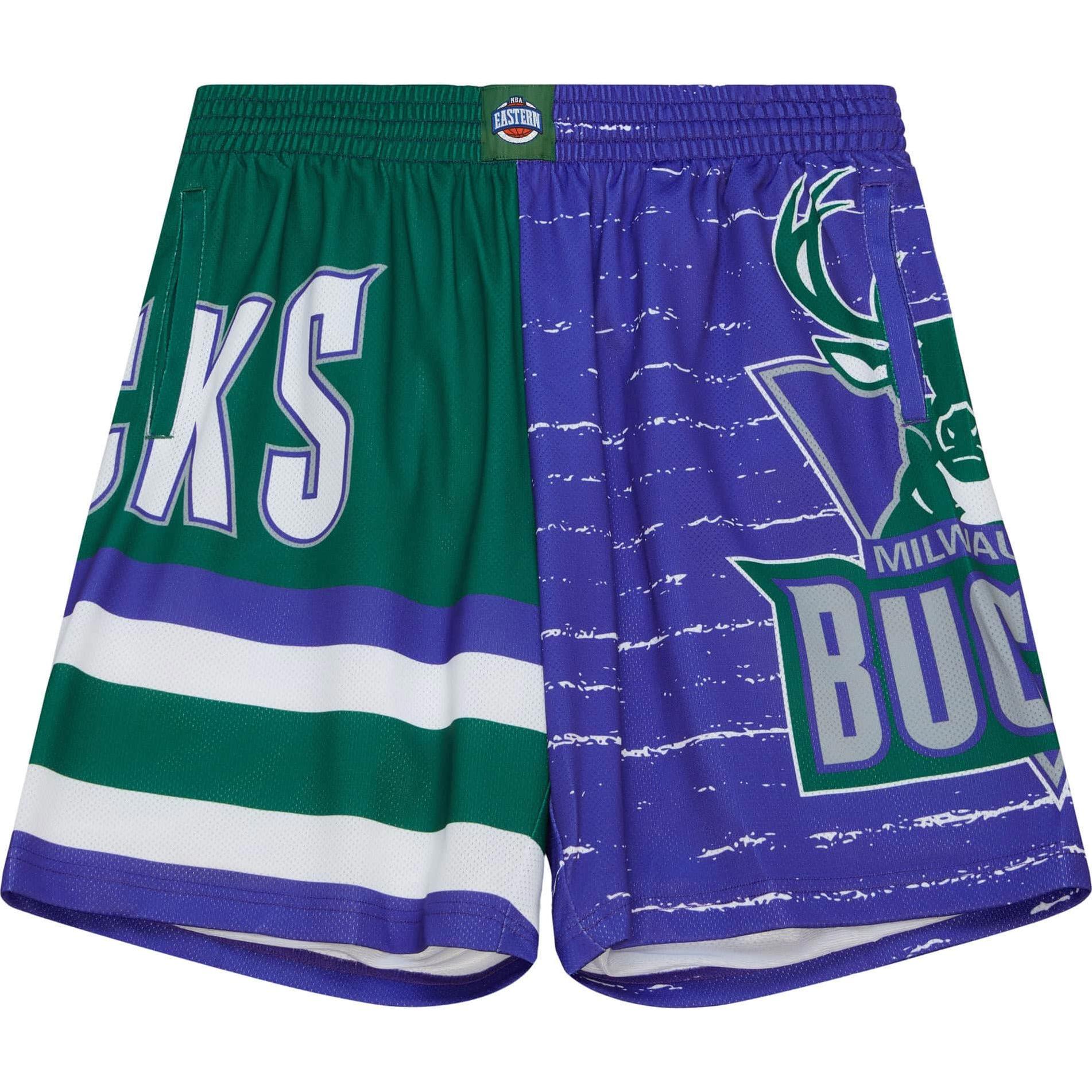Mitchell & Ness, Herren, Shorts, M&N Milwaukee Bucks JUMBOTRON 3.0 Basketball Shorts - S, Mehrfarbig, (S)