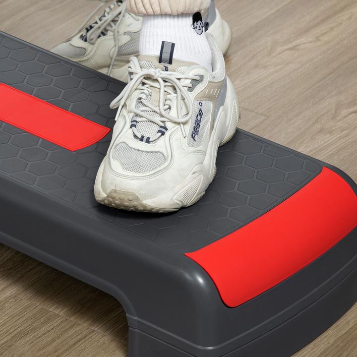 Actual product image Homcom Tapboard with 3 steps