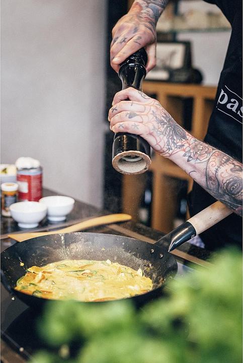 Actual product image Pasoli Handgehämmerter Wok (30 cm, Wok, Carbon steel, Steel)