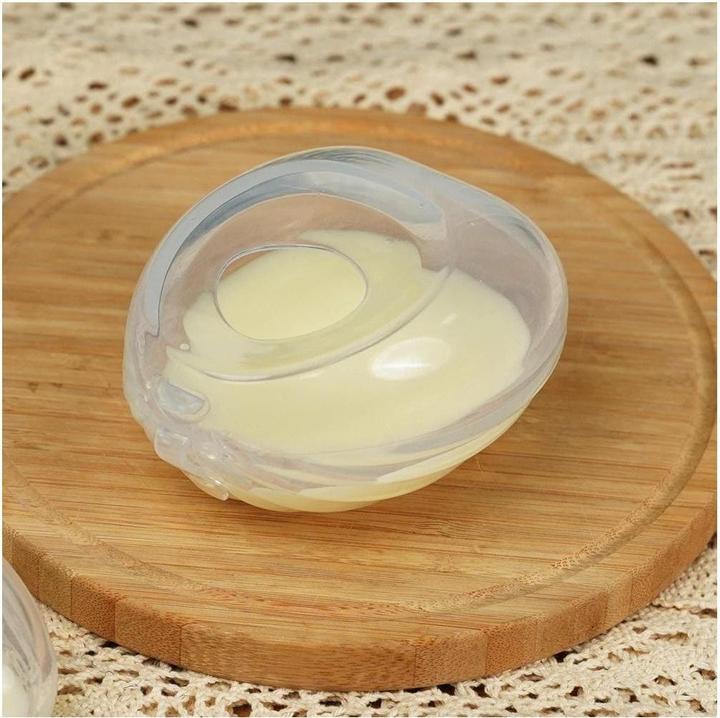 Actual product image Haakaa Portable shell-shaped breast pump 75ml