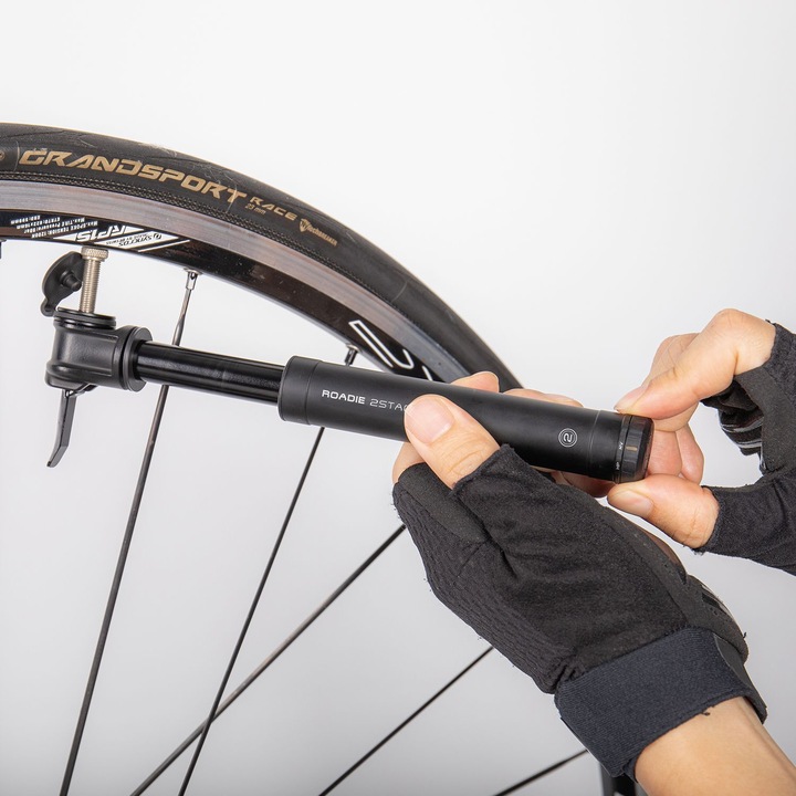 Immagine prodotto Topeak Roadie 2Stage, minipompa con regolazione della pressione a due stadi