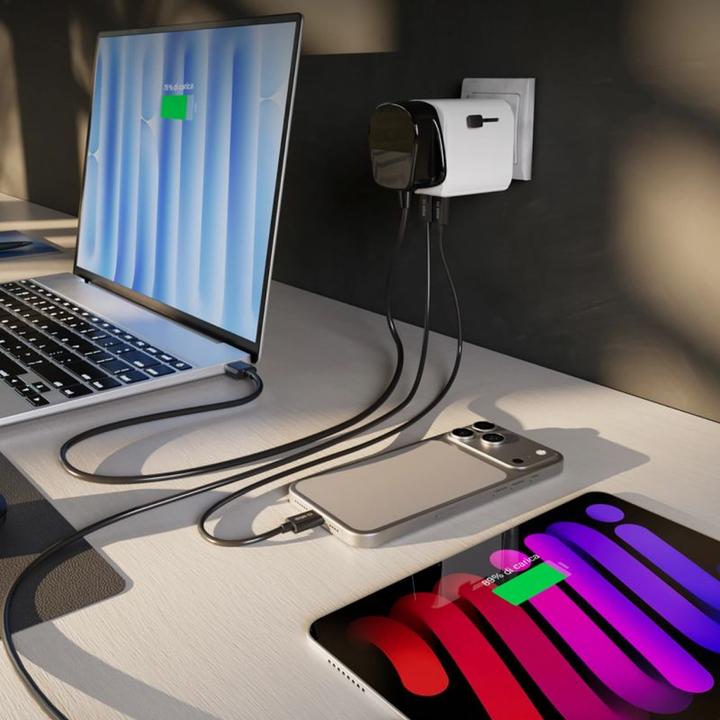 Actual product image SBS Universal-Reiseadapter – EU 2xUSB-A – weiss