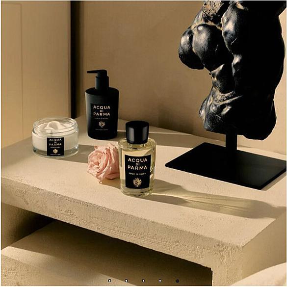 Immagine prodotto Acqua Di Parma Lavaggio mani e corpo Signature Rosa 2024 (Sapone liquido, 300 ml)