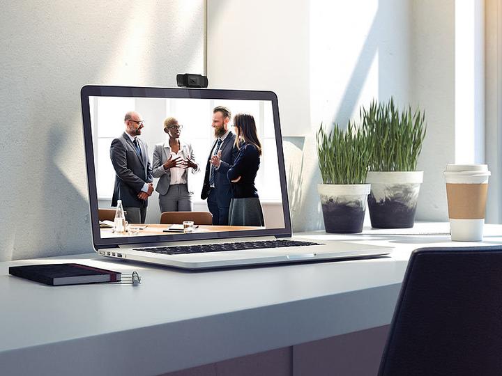 Produktbild Somikon Full-HD-USB-Webcam mit Autofokus und Dual-Stereo-Mikrofon (2.07 Mpx)