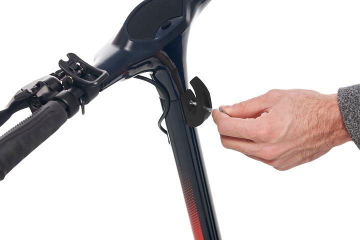 Immagine prodotto Newrban Cellularline E-Scooter Supporto per casco in metallo nero