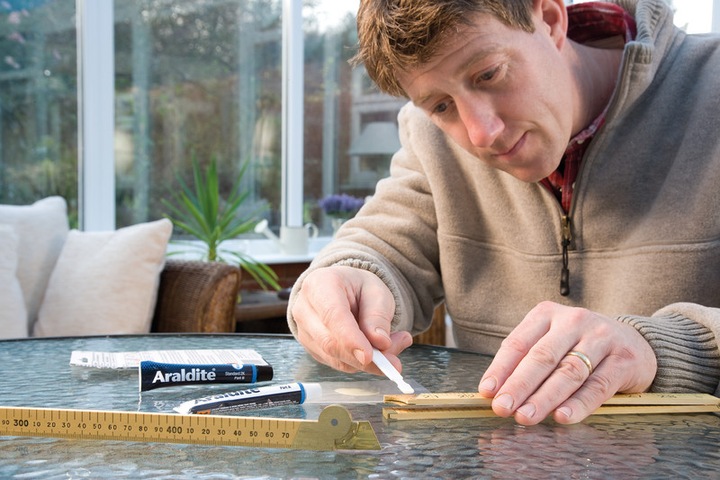 Actual product image Araldite Standard adhesive (40 g, 15 ml)