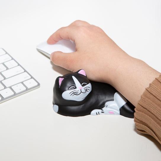 Actual product image Kikkerland Cat Wrist Rest