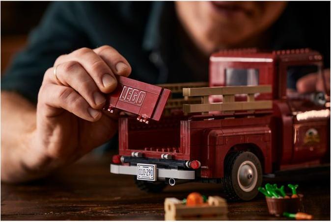 Actual product image LEGO Pickup (10290, LEGO Rare Sets, LEGO Creator Expert)