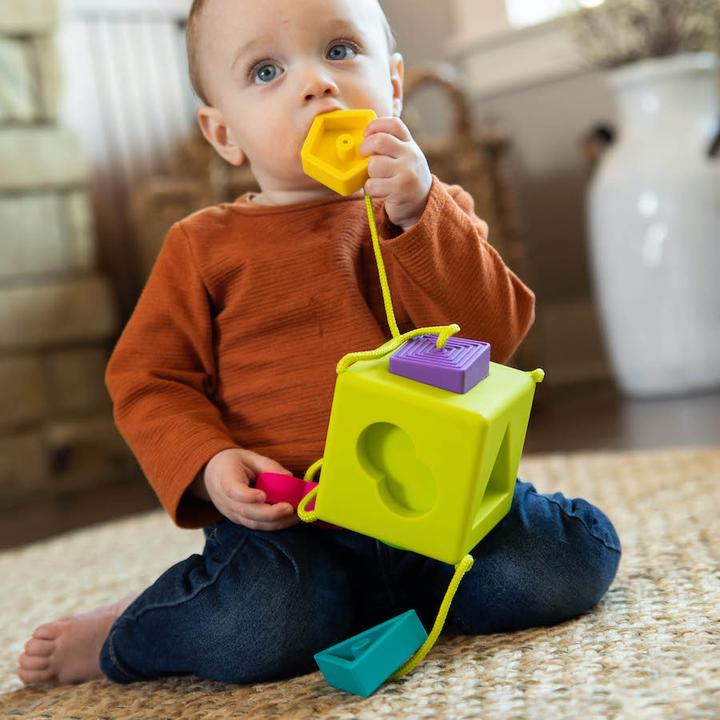 Productafbeelding Fat Brain Toys OombeeCube