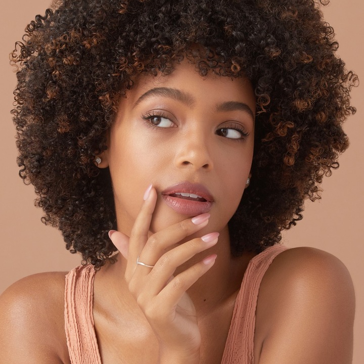 Actual product image KISS Bare but better (Nail glue, Serenity)
