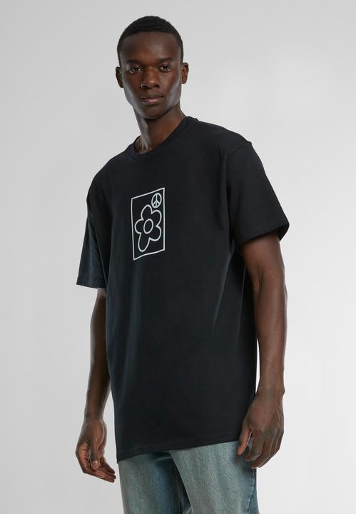 Actual product image Urban Classics Upscale More Peace Oversize Tee - 165911 (XS)