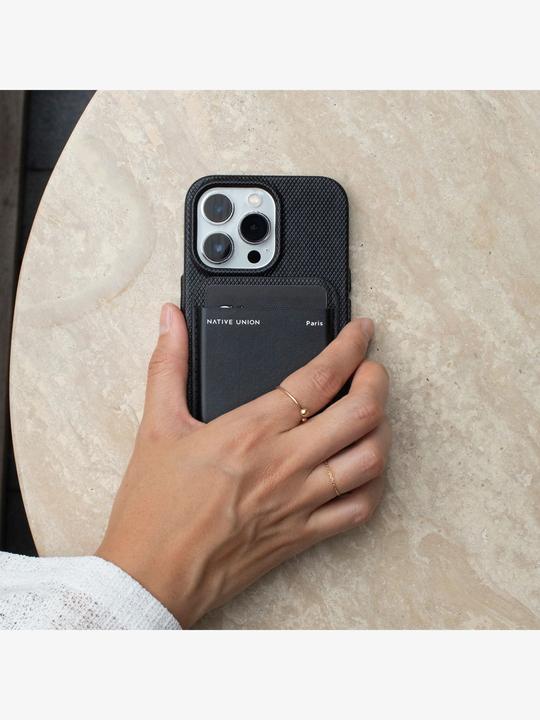 Produktbild Native Union schwarz (Apple iPhone 15 Plus, Apple iPhone 15 Pro, Apple iPhone 15, Apple iPhone 15 Pro Max)