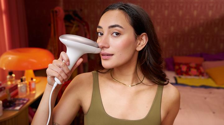 Actual product image Philips Lumea IPL Series 7000