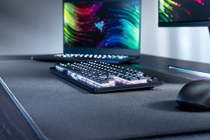 Actual product image Razer Deathstalker V2 Pro TKL (CH, Wireless)