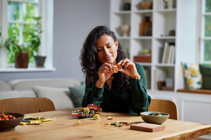 Actual product image LEGO Dried flower arrangement (10314, LEGO Icons, LEGO Botanical)