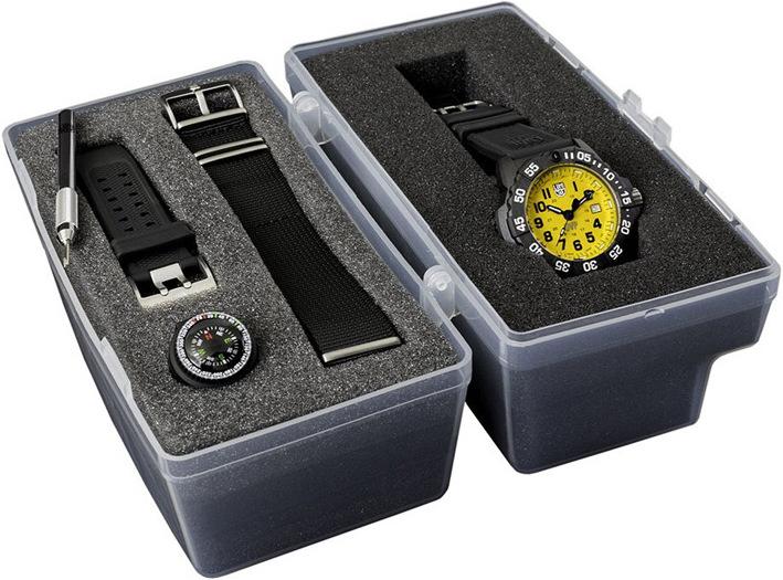Immagine prodotto Luminox Scott Cassell UVP Edizione Speciale 3500 Serie (Orologio da polso analogico, 45 mm)